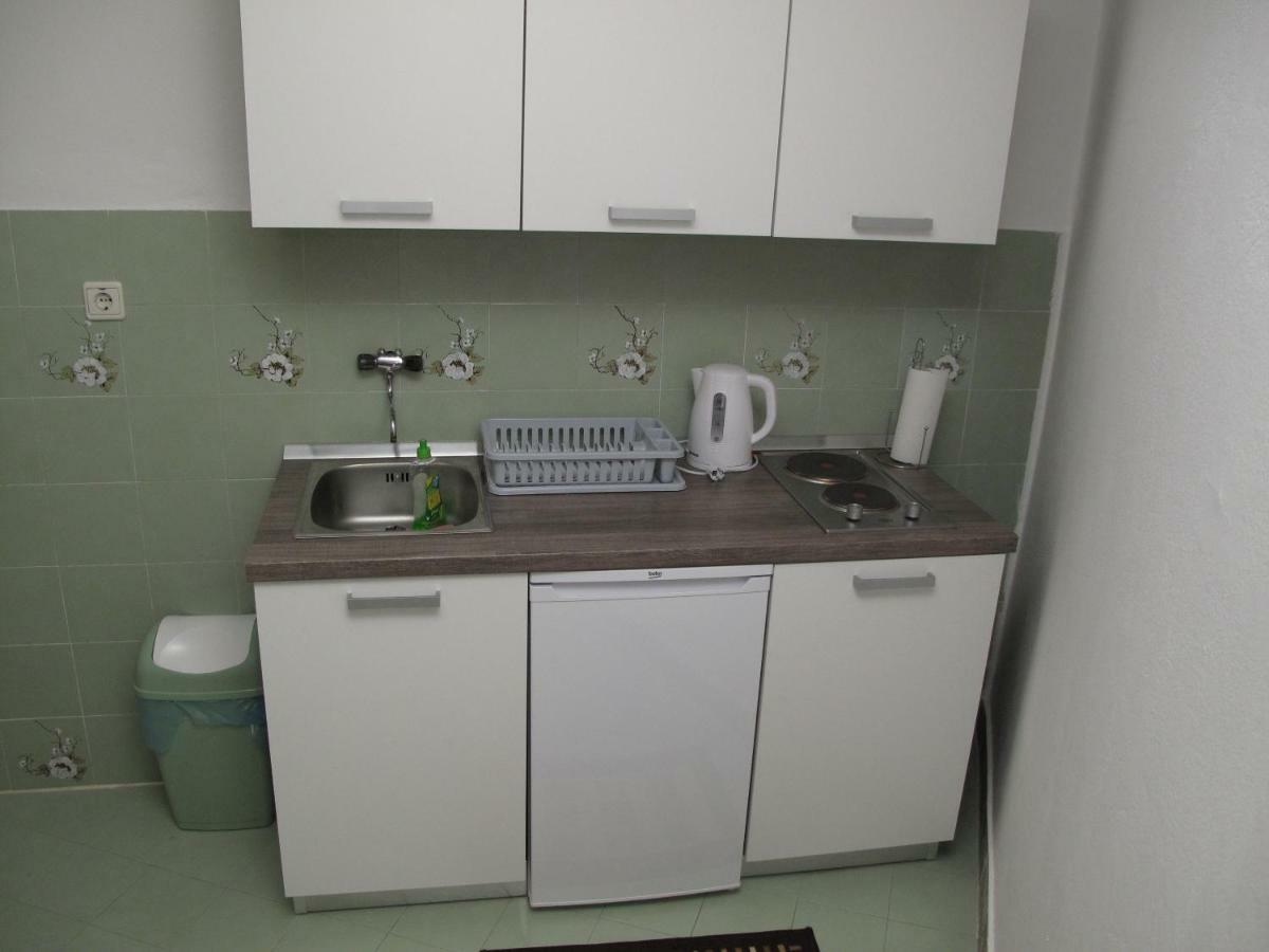 Illy City Centre Apartment シベニク エクステリア 写真